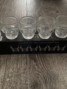 Hallows Eve Skull Shot Glasses / Set of 6